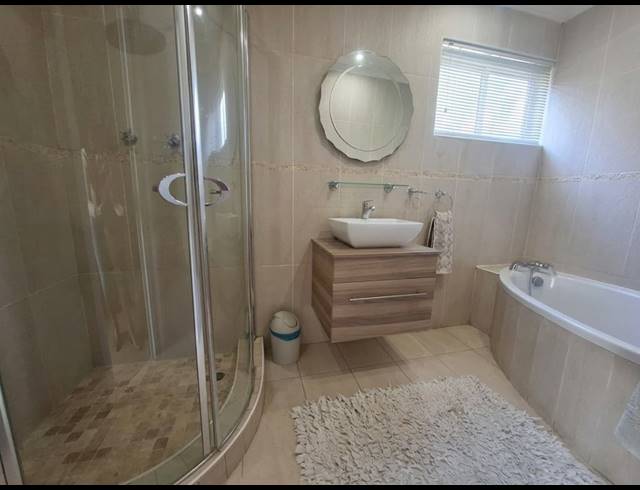 3 BEDROOM TOWNHOUSE FOR SALE IN THREE RIVERS PROPER